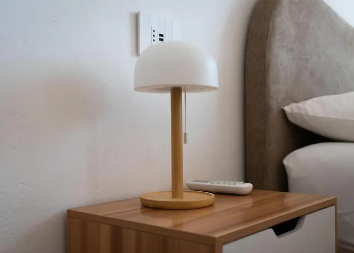 White Noise - Private コモ