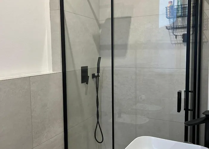 White Noise - Private ホームステイ